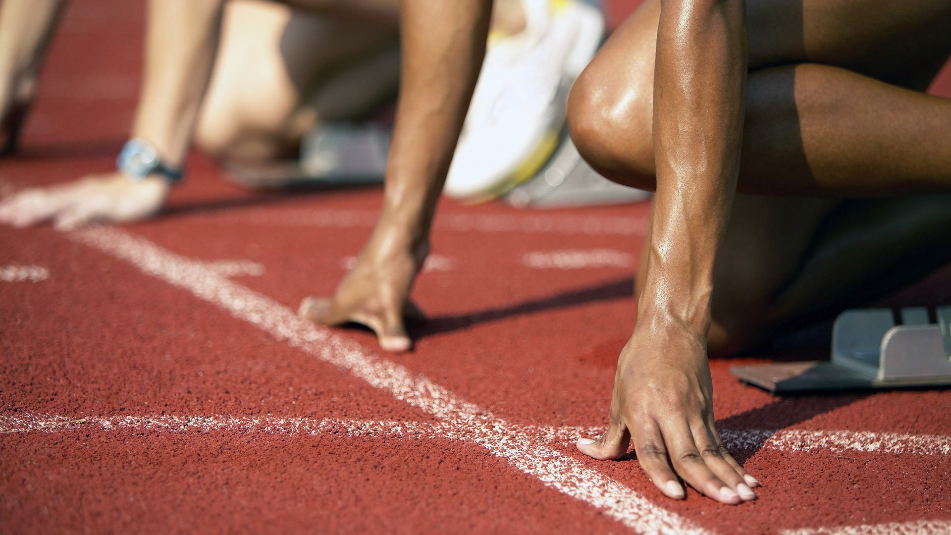 极限速降冲刺赛，极速穿越自然障碍，极速下降是什么意思